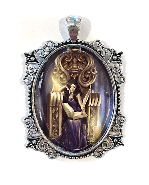 Art Pendant - Storykeeper